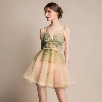 Sexig Sage Grön Genomskinliga Festklänningar 2018 Prinsessa Ärmlös Spaghettiband Appliqués Blomma Rhinestone Beading Tassel Korta Ruffle Halterneck Formella Klänningar
