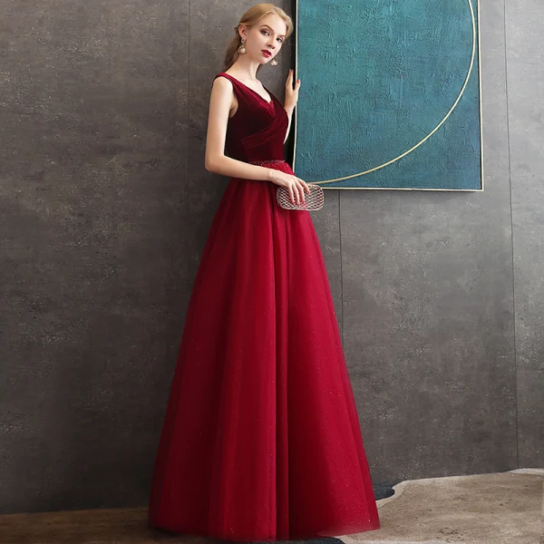 Meilleure Bordeaux Daim Robe De Soirée 2020 Princesse V-Cou Sans Manches Glitter Tulle Perlage Longue Volants Dos Nu Robe De Ceremonie