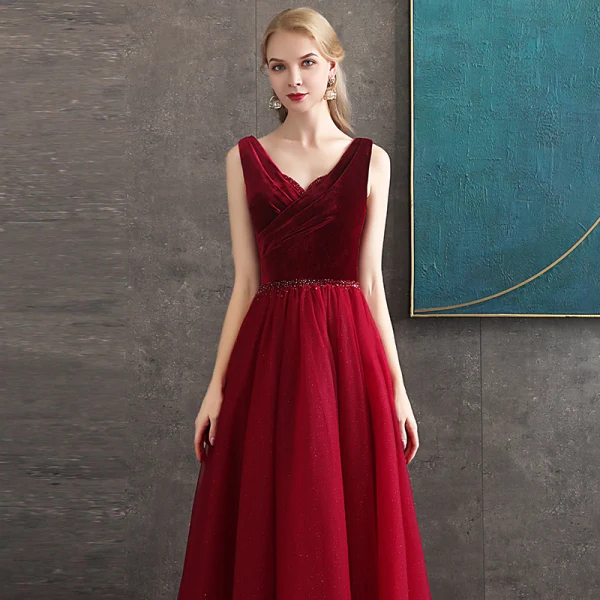 Meilleure Bordeaux Daim Robe De Soirée 2020 Princesse V-Cou Sans Manches Glitter Tulle Perlage Longue Volants Dos Nu Robe De Ceremonie
