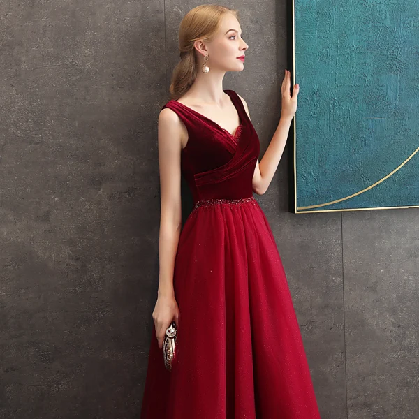 Meilleure Bordeaux Daim Robe De Soirée 2020 Princesse V-Cou Sans Manches Glitter Tulle Perlage Longue Volants Dos Nu Robe De Ceremonie