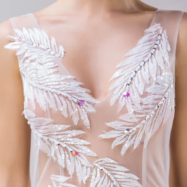 Sexy Blanche Transparentes Robe De Soirée 2018 Trompette / Sirène V-Cou Sans Manches Appliques En Dentelle Perlage Longue Volants Dos Nu Robe De Ceremonie