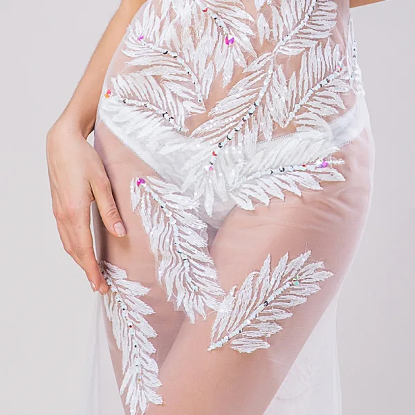 Sexy Blanche Transparentes Robe De Soirée 2018 Trompette / Sirène V-Cou Sans Manches Appliques En Dentelle Perlage Longue Volants Dos Nu Robe De Ceremonie