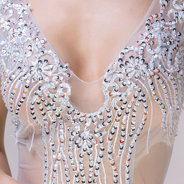 Sexy Bleu Ciel Transparentes Robe De Soirée 2018 Trompette / Sirène V-Cou Sans Manches Perlage Glitter Paillettes Longue Volants Dos Nu Robe De Ceremonie