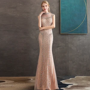 Sexy Salvie Grønn Gjennomsiktig Selskapskjoler 2018 Trompet Havfrue Spaghettistropper Uten Ermer Appliques Blonder Beading Lange Buste Ryggløse Formelle Kjoler