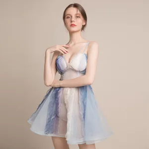 Sexy Champagne Dégradé De Couleur Bleu Ciel Transparentes Robe De Fete 2018 Princesse Sans Manches Bretelles Spaghetti Faux Diamant Courte Volants Dos Nu Robe De Ceremonie