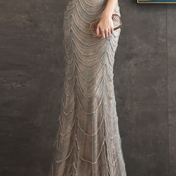 Haut de Gamme Gris Robe De Soirée 2020 Trompette / Sirène Titulaire Sans Manches Perlage Longue Volants Dos Nu Robe De Ceremonie