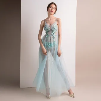 Sexy Bleu Transparentes Robe De Soirée 2018 Princesse Sans Manches Bretelles Spaghetti Appliques Paillettes Faux Diamant Longue Volants Dos Nu Robe De Ceremonie