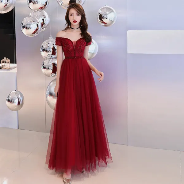 Chic / Beautiful Burgundy Prom Dresses 2019 A-Line / Princess Short Sleeve Off-The-Shoulder Beading Floor-Length / Long Ruffle Backless Formal Dresses