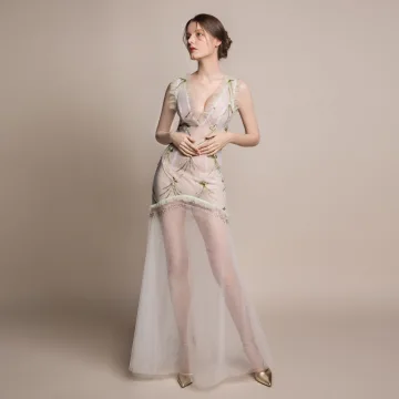 Sexy Ivory See Through Summer Evening Dresses 2018 Sheath Fit V Neck Sleeveless Appliques Sequins Rhinestone Floor Length Long Ruffle Backless Formal Dresses