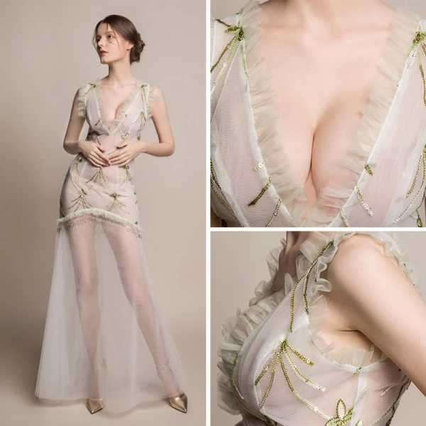 Sexy Ivoire Transparentes Été Robe De Soirée 2018 Gaine / Ajustement V-Cou Sans Manches Appliques Paillettes Faux Diamant Longue Volants Dos Nu Robe De Ceremonie