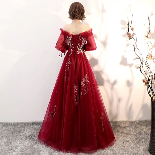 Elegant Burgundy Evening Dresses 2018 A-Line / Princess Off-The-Shoulder Puffy Long Sleeve Appliques Lace Floor-Length / Long Ruffle Backless Formal Dresses