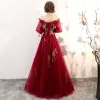 Elegant Burgundy Evening Dresses  2018 A-Line / Princess Off-The-Shoulder Puffy Long Sleeve Appliques Lace Floor-Length / Long Ruffle Backless Formal Dresses