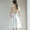 Affordable White Homecoming Graduation Dresses 2018 A-Line / Princess Sleeveless Spaghetti Straps Short Ruffle Backless Formal Dresses