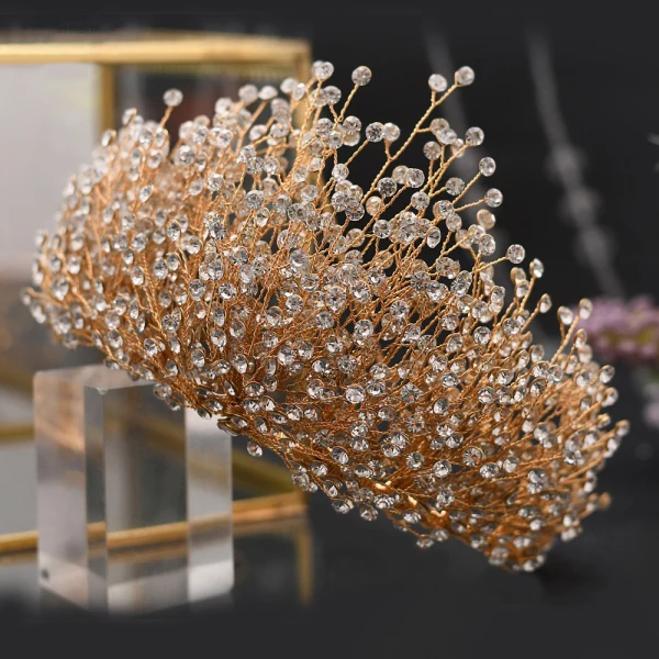 Charmant Argenté Bijoux Mariage 2021 Alliage Faux Diamant Boucles D'Oreilles Un Collier Tiare Mariage Accessorize