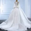 Luxe Blanche Satin La Mariée Robe De Mariée 2021 Robe Boule Transparentes Encolure Dégagée Manches Longues Dos Nu Perlage Paillettes Noeud Ceinture Tribunal Train