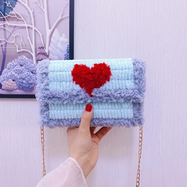 Lovely White Woolen Braid Heart-shaped Square Clutch Bags 2021