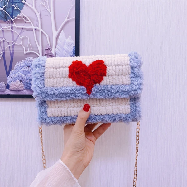Lovely White Woolen Braid Heart-shaped Square Clutch Bags 2021