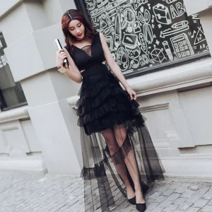 Moderne Mode Noire Transparentes Été Robe De Soirée 2018 Princesse V Cou Sans Manches Longue Volants Dos Nu Robe De Ceremonie