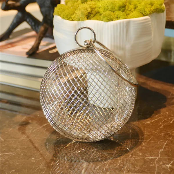 Fashion Metal Round Clutch Bags 2021