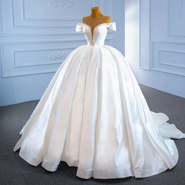 Luxury / Gorgeous White Satin Bridal Wedding Dresses 2021 Ball Gown See-through Off-The-Shoulder Deep V-Neck Short Sleeve Backless Handmade  Beading Pearl Chapel Train