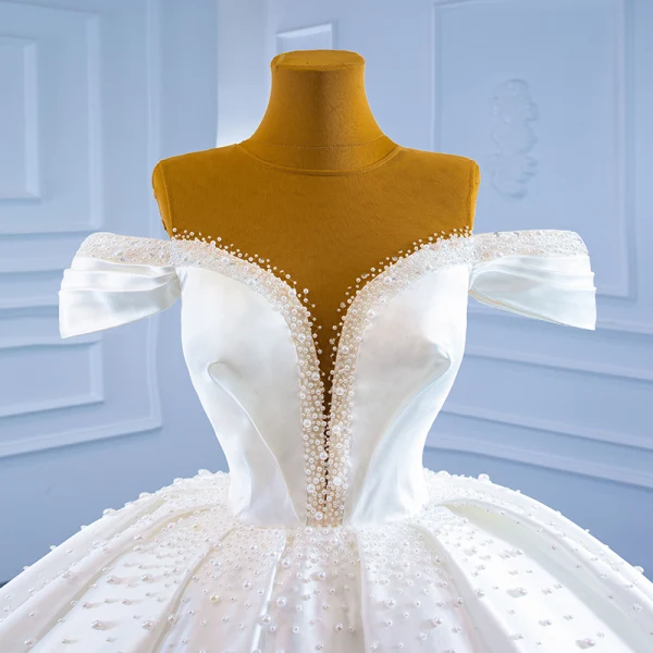 Luxury / Gorgeous White Satin Bridal Wedding Dresses 2021 Ball Gown See-through Off-The-Shoulder Deep V-Neck Short Sleeve Backless Handmade  Beading Pearl Chapel Train