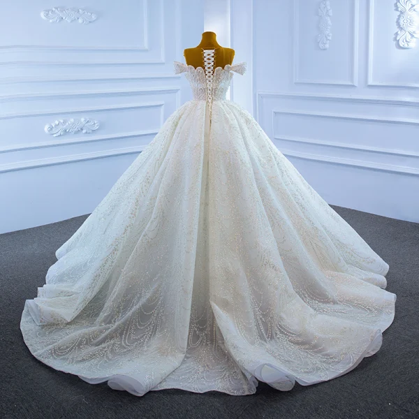 Luxury / Gorgeous White Bridal Wedding Dresses 2021 Ball Gown See-through Scoop Neck Short Sleeve Handmade  Beading Pearl Glitter Tulle Chapel Train Ruffle