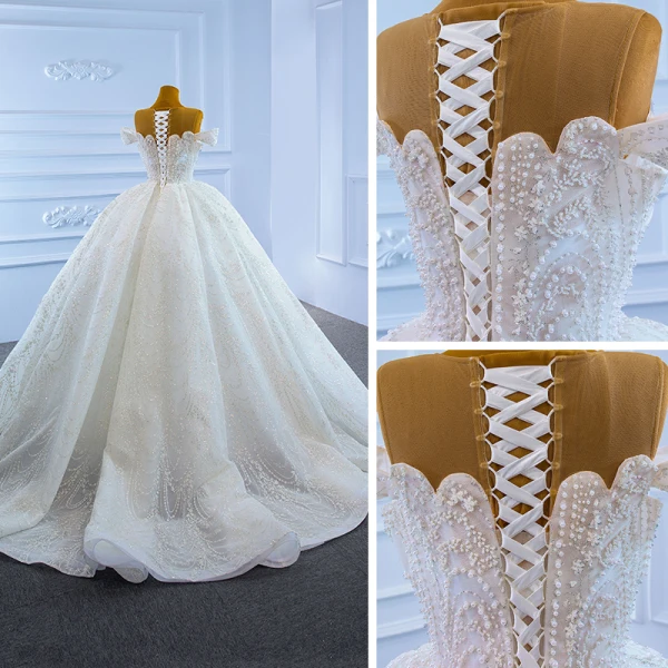 Luxury / Gorgeous White Bridal Wedding Dresses 2021 Ball Gown See-through Scoop Neck Short Sleeve Handmade  Beading Pearl Glitter Tulle Chapel Train Ruffle