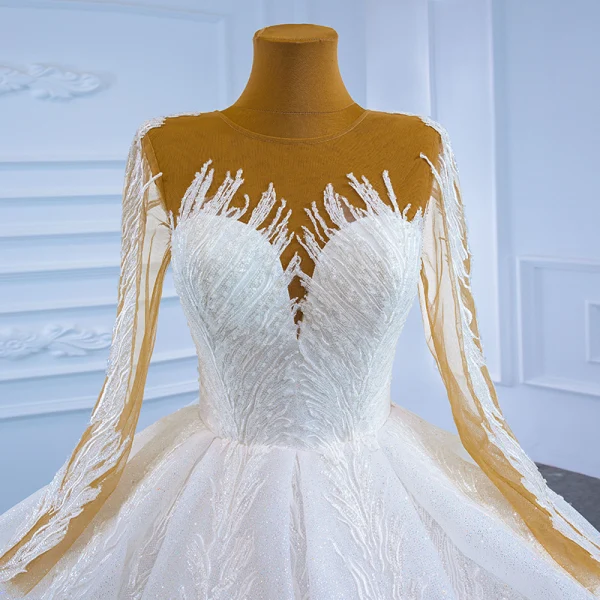 Charmant Blanche La Mariée Robe De Mariée 2021 Robe Boule Transparentes Encolure Dégagée Manches Longues Dos Nu Appliques En Dentelle Fait main Perlage Glitter Tulle