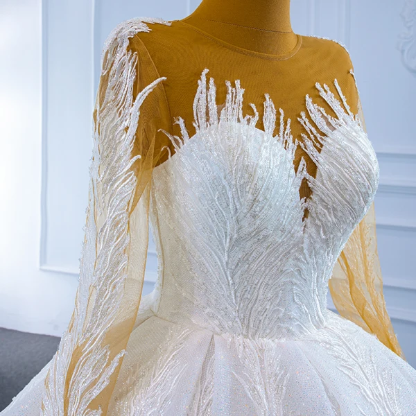 Charmant Blanche La Mariée Robe De Mariée 2021 Robe Boule Transparentes Encolure Dégagée Manches Longues Dos Nu Appliques En Dentelle Fait main Perlage Glitter Tulle