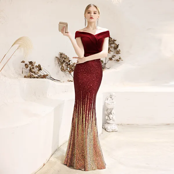 Sparkly Burgundy Sequins Evening Dresses  2021 Trumpet / Mermaid Off-The-Shoulder Short Sleeve Backless Floor-Length / Long Ruffle Formal Dresses