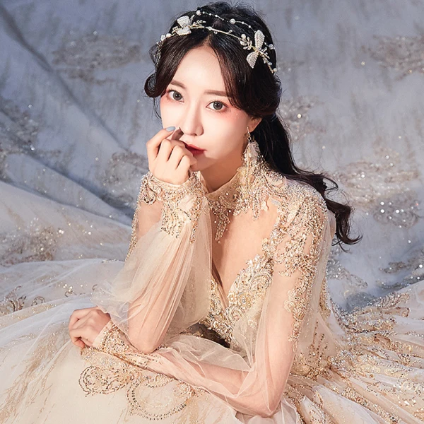 Vintage / Retro Champagne Bridal Wedding Dresses 2021 Ball Gown See-through High Neck Puffy Long Sleeve Backless Appliques Lace Beading Glitter Tulle Royal Train Ruffle