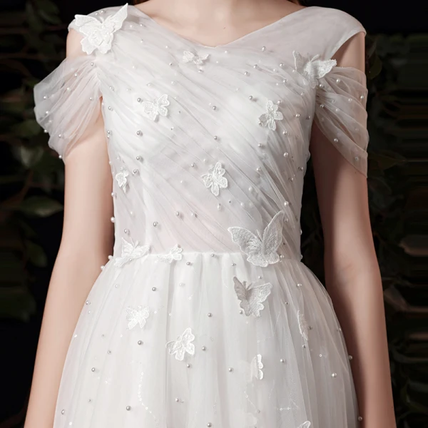 Affordable White Outdoor / Garden Wedding Dresses 2021 A-Line / Princess V-Neck Short Sleeve Backless Butterfly Appliques Lace Beading Pearl Floor-Length / Long Ruffle
