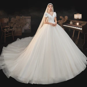 Vintage Originale Champagne La Mariée Robe De Mariée 2021 Robe Boule V Cou Gonflée Manches Courtes Dos Nu Perlage Cathedral Train Volants