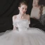 Minimalistisch Weiß Hochzeits Brautkleider / Hochzeitskleider 2021 A Linie Bandeau One-Shoulder Kurze Ärmel Rückenfreies Kathedrale Schleppe Rüschen