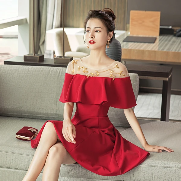 Modern / Fashion Red See-through Homecoming Graduation Dresses 2018 A-Line / Princess Scoop Neck Short Sleeve Beading Short Ruffle Backless Formal Dresses
