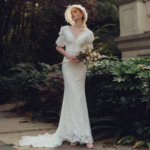 High End Outdoor Garden White Lace Wedding Dresses 2021 Trumpet Mermaid Deep V Neck Puffy Short Sleeve Backless Sweep Train Ruffle