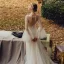 Illusion Garten / Im Freien Weiß Brautkleider / Hochzeitskleider 2021 Meerjungfrau Durchsichtige Tiefer V-Ausschnitt Lange Ärmel Glockenhülsen Rückenfreies Perlenstickerei Sweep / Pinsel Zug Rüschen