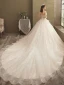 Scintillantes Champagne La Mariée Robe De Mariée 2021 Robe Boule Bustier Sans Manches Dos Nu Appliques En Dentelle Perlage Paillettes Cathedral Train Volants