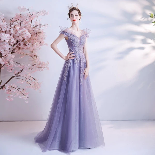 Élégant Violet Robe De Bal 2021 Princesse De l'épaule Manches Courtes Appliques Perlage Paillettes Glitter Tulle Train De Balayage Volants Dos Nu Robe De Ceremonie