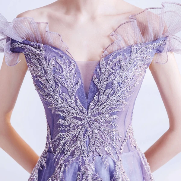 Élégant Violet Robe De Bal 2021 Princesse De l'épaule Manches Courtes Appliques Perlage Paillettes Glitter Tulle Train De Balayage Volants Dos Nu Robe De Ceremonie