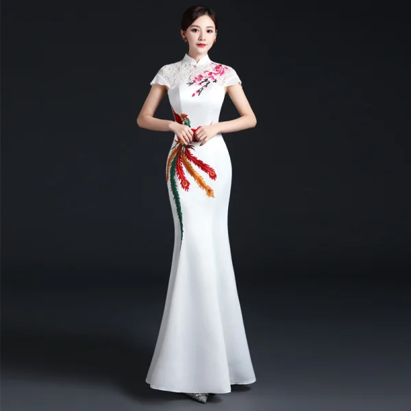 Chic / Beautiful White Cheongsam / Qipao 2021 Trumpet / Mermaid High Neck Short Sleeve Appliques Embroidered Watteau Train Ruffle Formal Dresses