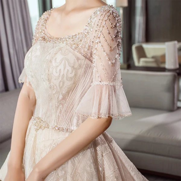 Vintage Champagner Brautkleider / Hochzeitskleider 2018 A Linie Eckiger Ausschnitt 1/2 Ärmel Rückenfreies Kristall Perlenstickerei Glanz Spitze Kathedrale Schleppe Rüschen