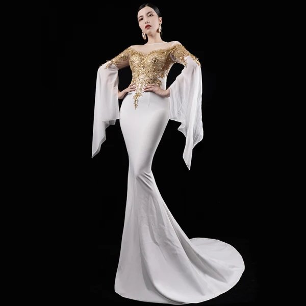 Luxe Bleu Ciel Transparentes Robe De Soirée 2021 Trompette / Sirène Encolure Dégagée Manches Longues Manches de cloche Appliques En Dentelle Perlage Paillettes Train De Balayage Robe De Ceremonie