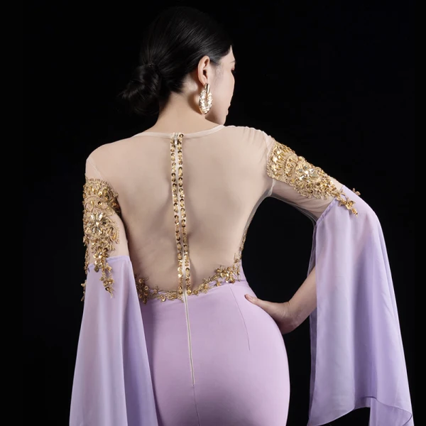 Luxe Bleu Ciel Transparentes Robe De Soirée 2021 Trompette / Sirène Encolure Dégagée Manches Longues Manches de cloche Appliques En Dentelle Perlage Paillettes Train De Balayage Robe De Ceremonie