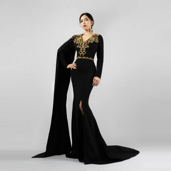 Luxe Noire Robe De Soirée 2021 Trompette Sirène V Cou Manches Longues Appliques En Dentelle Perlage Fendue Devant Train De Balayage Robe De Ceremonie
