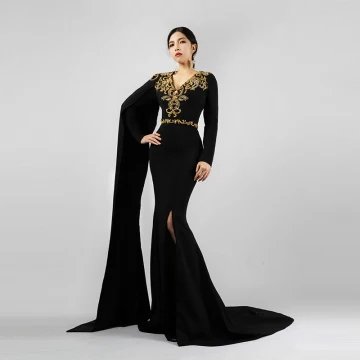 Luxury Gorgeous Black Evening Dresses 2021 Trumpet Mermaid V Neck Long Sleeve Appliques Lace Beading Split Front Sweep Train Formal Dresses