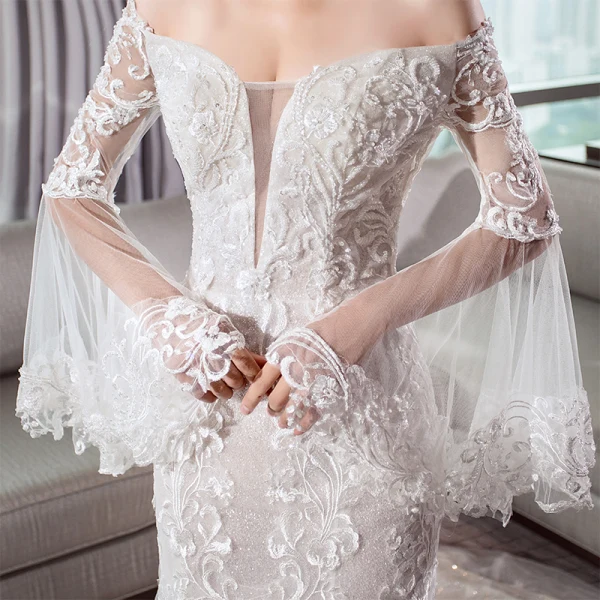 Luxe Ivoire Transparentes Robe De Mariée 2018 Trompette / Sirène De l'épaule Manches de cloche Dos Nu Appliques En Dentelle Glitter Tulle Chapel Train Volants
