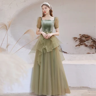 Vintage Originale Vert Cendré Dansant Robe De Bal 2021 Princesse Encolure Carrée Gonflée Manches Courtes Plumes Perlage Glitter Tulle Longue Volants Dos Nu Robe De Ceremonie