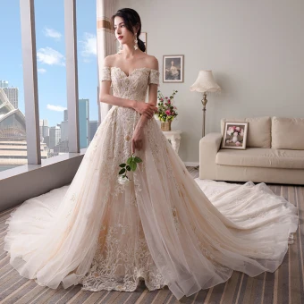 Chic Belle Champagne Robe De Mariée 2018 Princesse De L Épaule Manches Courtes Dos Nu Appliques En Dentelle Perle Perlage Cathedral Train Volants