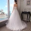 Élégant Blanche Robe De Mariée 2018 Princesse Bustier Sans Manches Dos Nu Plumes Perlage Train De Balayage Volants